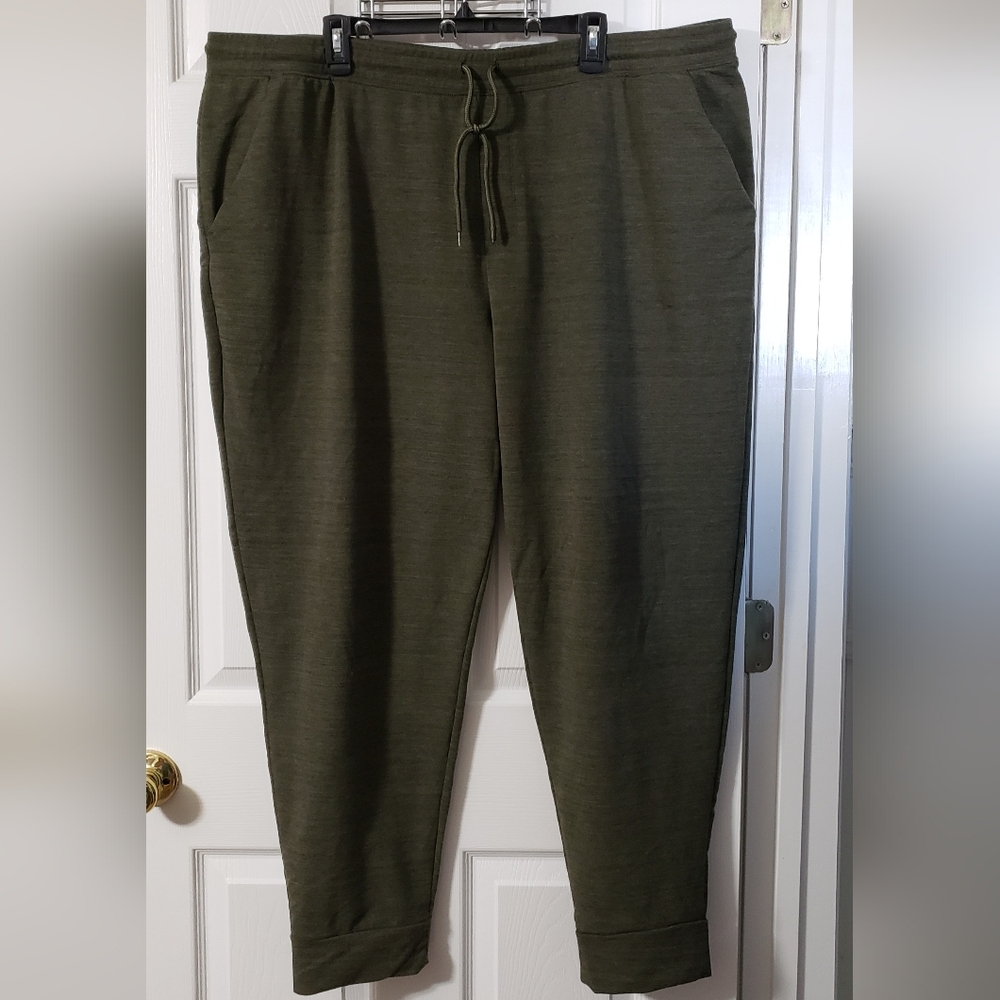 Athletic Works DriWorks Green Joggers with Elastic Waistband